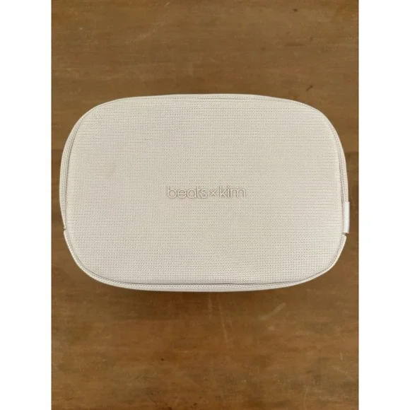 Beats x Kim Kardashian Beige Headphone Case + Charging Cable Fabric Zipper - Picture 1 of 5